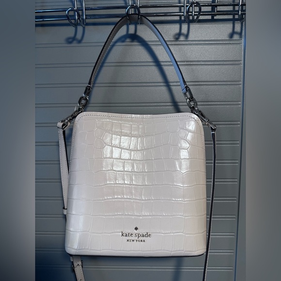 Kate Spade Darcy Bucket Bag Parment Croc Bucket Crossbody Bag NWOT MSRP: $329.00 - Picture 6 of 16